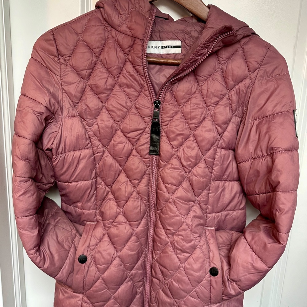 DKNY Sport - Girls Lightweight Hooded Rosy Pink Puffer Jacket (XL)